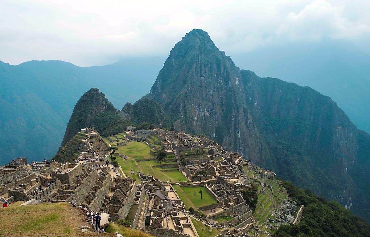 Découvrez pourquoi la cuisine péruvienne domine le monde culinaire! 
                La cuisine péruvienne au sommet